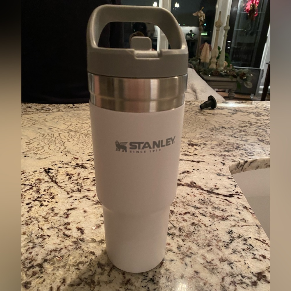 Stanley Iceflow straw tumbler